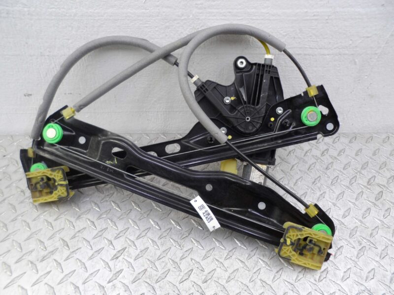 Изображение товара 142453 - 00142453 steklopodemnik perednij pravyj Chevrolet Aveo