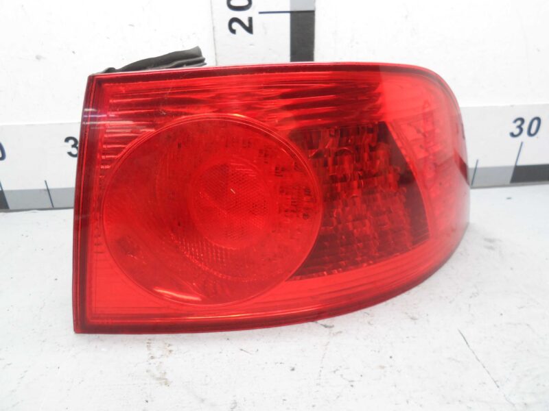 Изображение товара 142563 - 00142563 fonar kryla pravyj Toyota Carina E