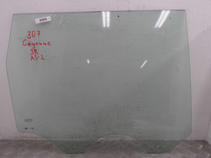 Изображение товара 142712 - 00142712 steklo dveri zadnej pravoj Mercedes A klasse