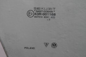 Изображение товара 142965 - 00142965 steklo dveri perednej pravoj Toyota Matrix 2