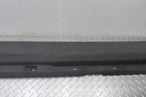 Изображение товара 143010 - 00143010 nakladka dveri (molding) Volvo V50 2