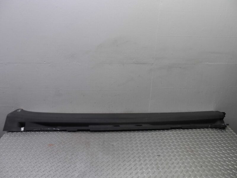 Изображение товара 143010 - 00143010 nakladka dveri (molding) Volvo V50