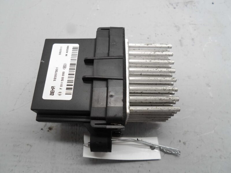 Изображение товара 143045 - 00143045 rezistor otopitelya Hyundai H1