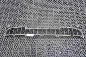 Изображение товара 143061 - 00143061 zaglushka (reshetka) v bamper Audi 80 2