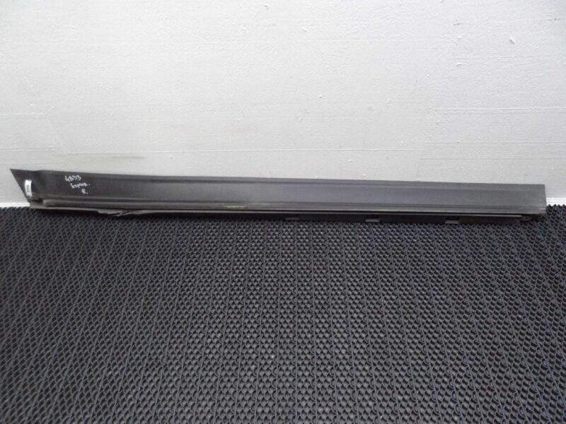 Изображение товара 143099 - 00143099 porog plastikovyj pravyj Skoda Yeti