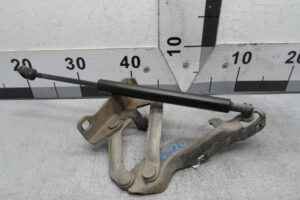 Изображение товара 143111 - 00143111 petlya kapota levaya SAAB 9 3 2