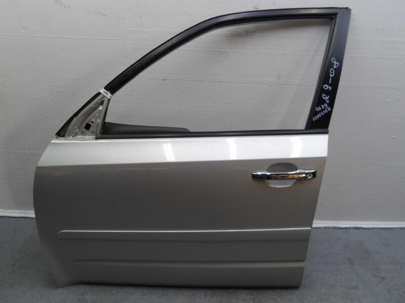 Изображение товара 143179 - 00143179 dver perednyaya levaya Peugeot 107