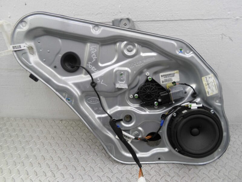 Изображение товара 143338 - 00143338 steklopodemnik zadnij levyj Audi TT