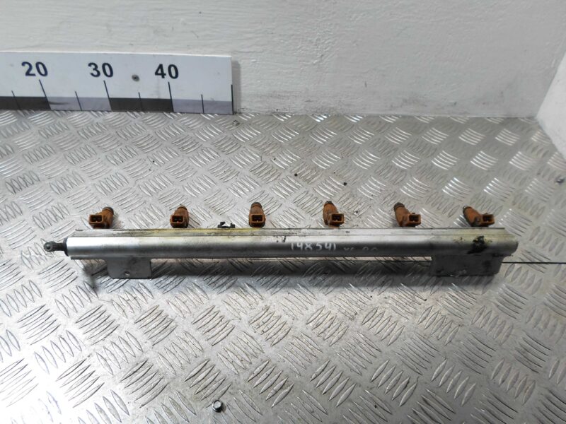 Изображение товара 143509 - 00143509 toplivnaya rampa Volvo V50