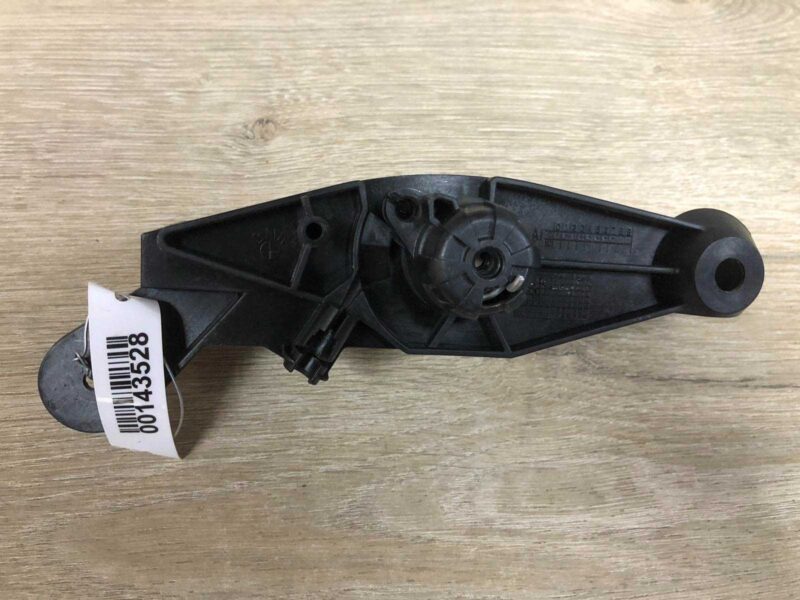 Изображение товара 143528 - 00143528 ruchka otkryvaniya kapota