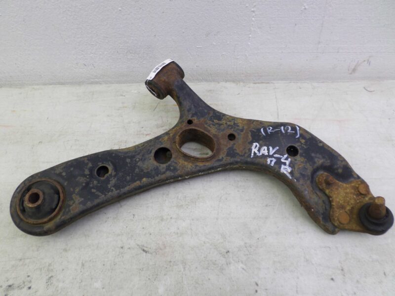 Изображение товара 143613 - 00143613 rychag perednij pravyj nizhnij Rover 600