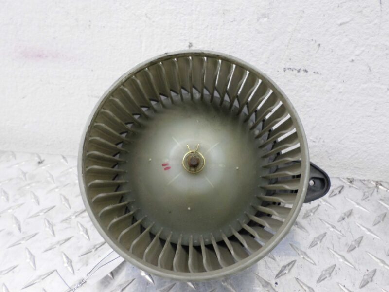 Изображение товара 143614 - 00143614 ventilyator otopitelya (motorchik pechki)