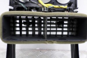 Изображение товара 143618 - 00143618 deflektor obduva salona BMW 4 Series 2