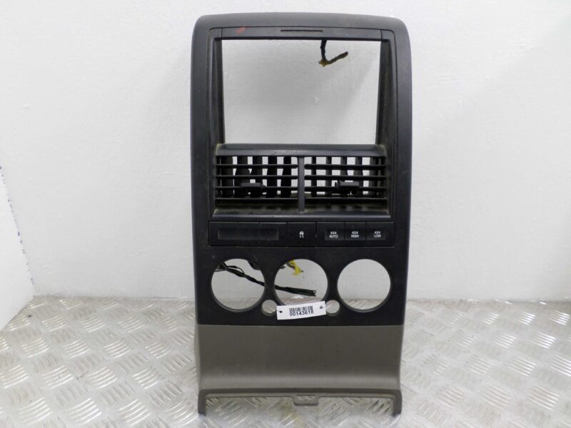 Изображение товара 143618 - 00143618 deflektor obduva salona BMW 4 Series