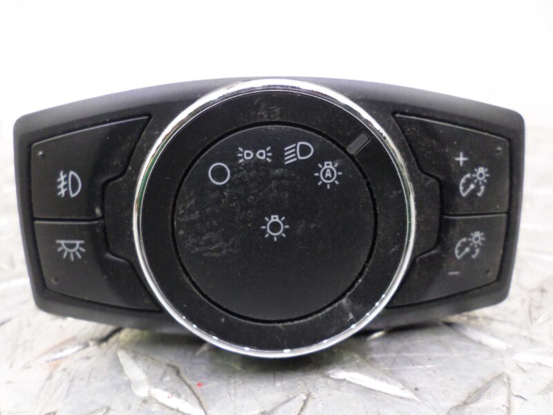 Изображение товара 143687 - 00143687 knopka salona Skoda Yeti