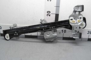 Изображение товара 143766 - 00143766 steklopodemnik perednij pravyj 3