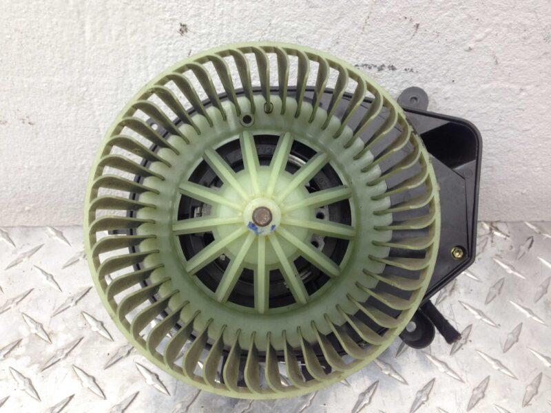 Изображение товара 143884 - 00143884 ventilyator otopitelya (motorchik pechki) Volkswagen Up