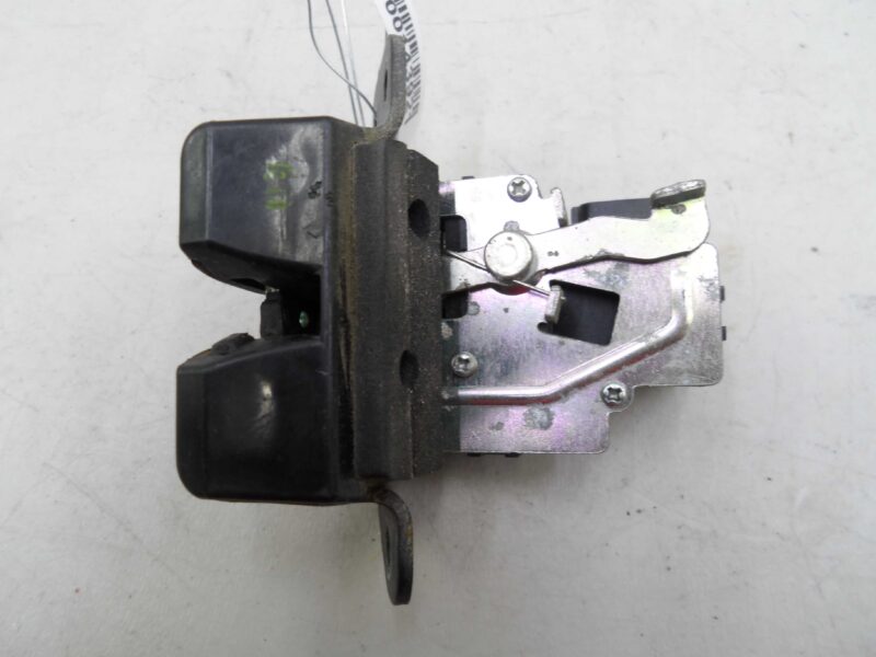 Изображение товара 143921 - 00143921 zamok bagazhnika Audi TT