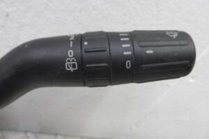 Изображение товара 144010 - 00144010 pereklyuchatel podrulevoj (strekoza) Skoda Yeti 1