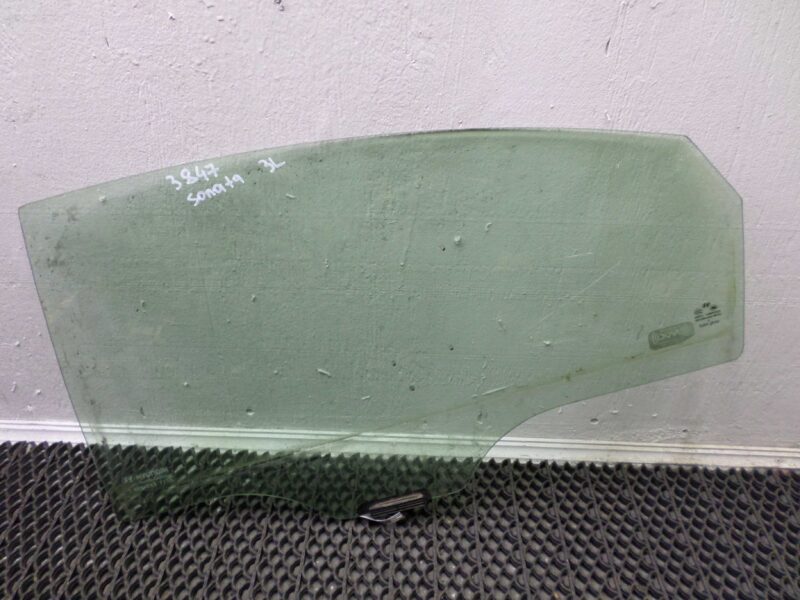 Изображение товара 144034 - 00144034 steklo dveri zadnej levoj