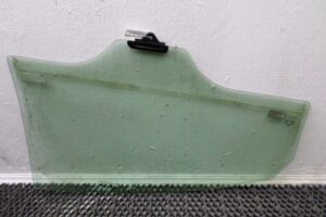 Изображение товара 144034 - 00144034 steklo dveri zadnej levoj 3