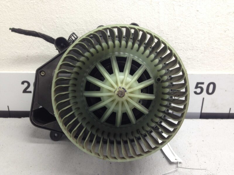 Изображение товара 144238 - 00144238 ventilyator otopitelya (motorchik pechki) Volkswagen Up