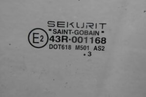 Изображение товара 144352 - 00144352 steklo dveri perednej levoj Mercedes A klasse 2