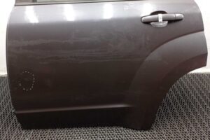 Изображение товара 144399 - 00144399 dver zadnyaya levaya Pontiac Vibe 1