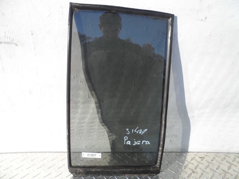 Изображение товара 144451 - 00144451 steklo dveri zadnej levoj Infiniti QX56