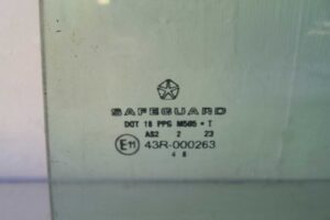 Изображение товара 144487 - 00144487 steklo dveri zadnej levoj 1