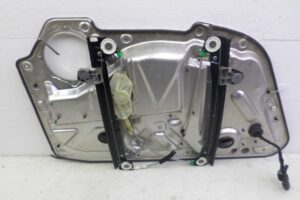 Изображение товара 144494 - 00144494 steklopodemnik zadnij pravyj Toyota Carina E