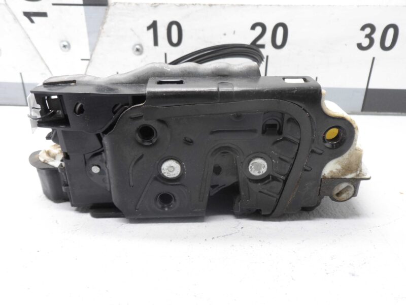 Изображение товара 144728 - 00144728 zamok dveri zadnej levoj Volkswagen Sharan