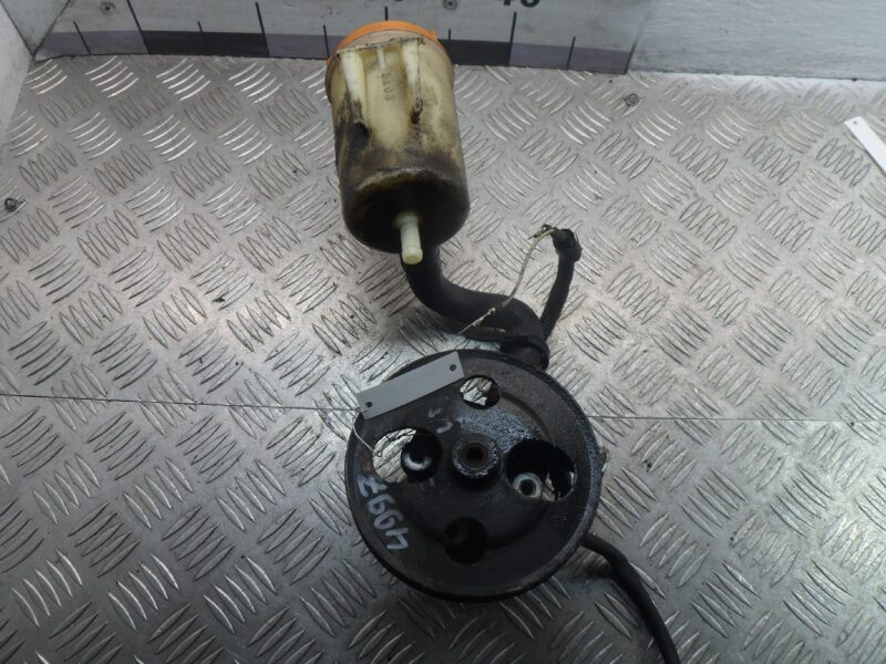 Изображение товара 144755 - 00144755 nasos gur Porsche Macan