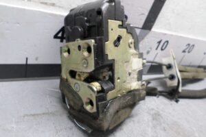 Изображение товара 144771 - 00144771 zamok dveri perednej pravoj 3