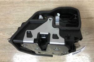 Изображение товара 144995 - 00144995 zamok dveri zadnej levoj