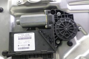 Изображение товара 145032 - 00145032 steklopodemnik zadnij levyj Toyota Carina E 2