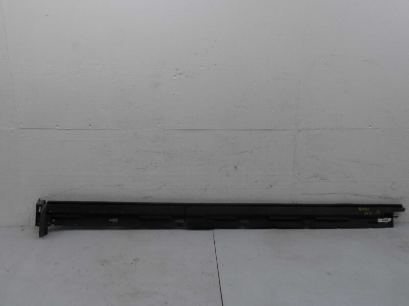 Изображение товара 145136 - 00145136 porog plastikovyj pravyj Citroen Berlingo