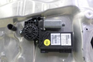 Изображение товара 145151 - 00145151 steklopodemnik perednij levyj 1