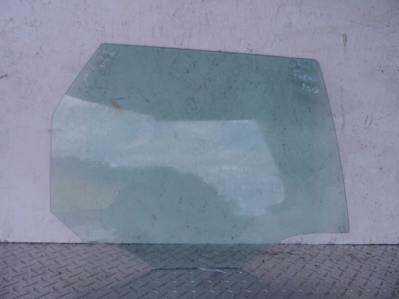 Изображение товара 145249 - 00145249 steklo dveri zadnej pravoj Dodge Nitro