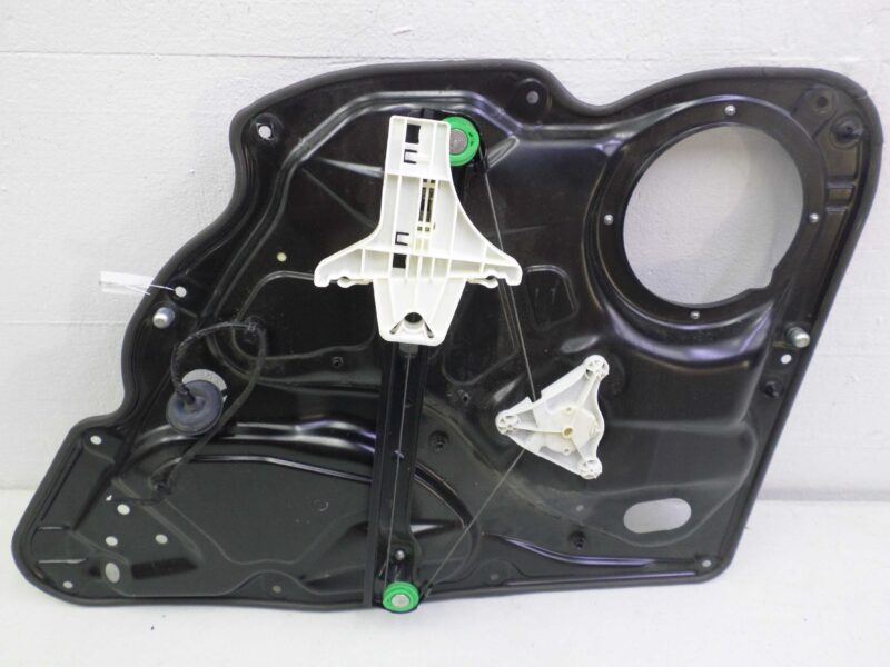 Изображение товара 145269 - 00145269 steklopodemnik zadnij levyj Volvo S40