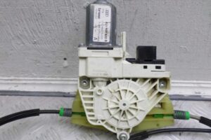 Изображение товара 145273 - 00145273 steklopodemnik perednij pravyj 2