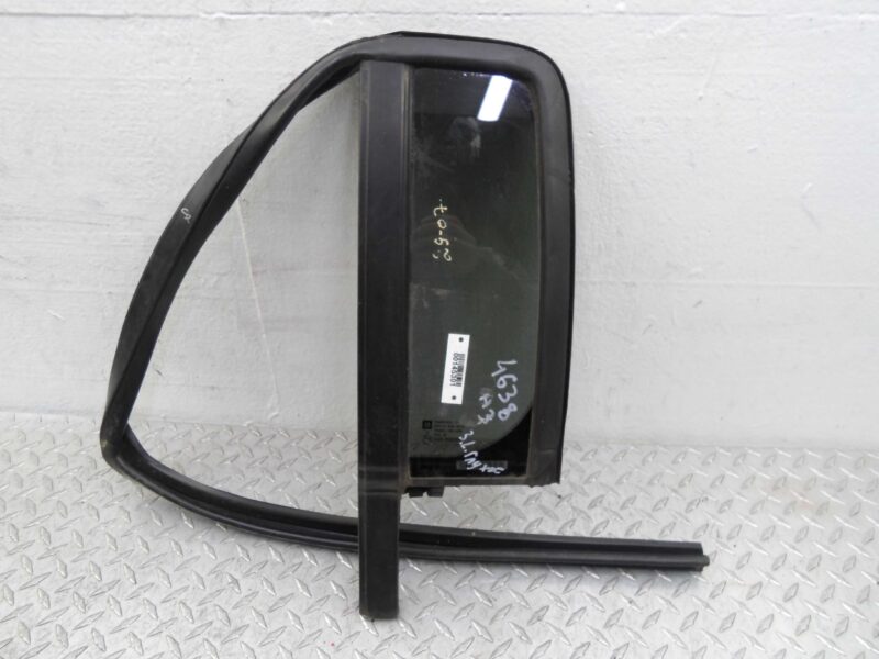 Изображение товара 145301 - 00145301 steklo dveri zadnej levoj