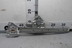 Изображение товара 145452 - 00145452 steklopodemnik perednij levyj 