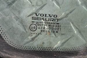 Изображение товара 145711 - 00145711 steklo kuzovnoe levoe Volvo S70 1