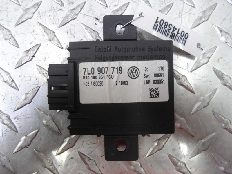 Изображение товара 145801 - 00145801 blok upravleniya Toyota Carina E