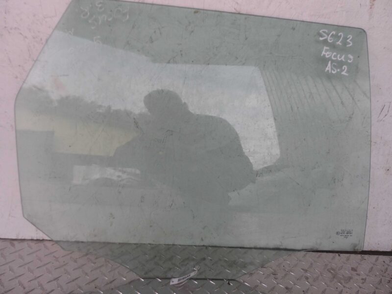 Изображение товара 145936 - 00145936 steklo dveri zadnej pravoj Dodge Nitro