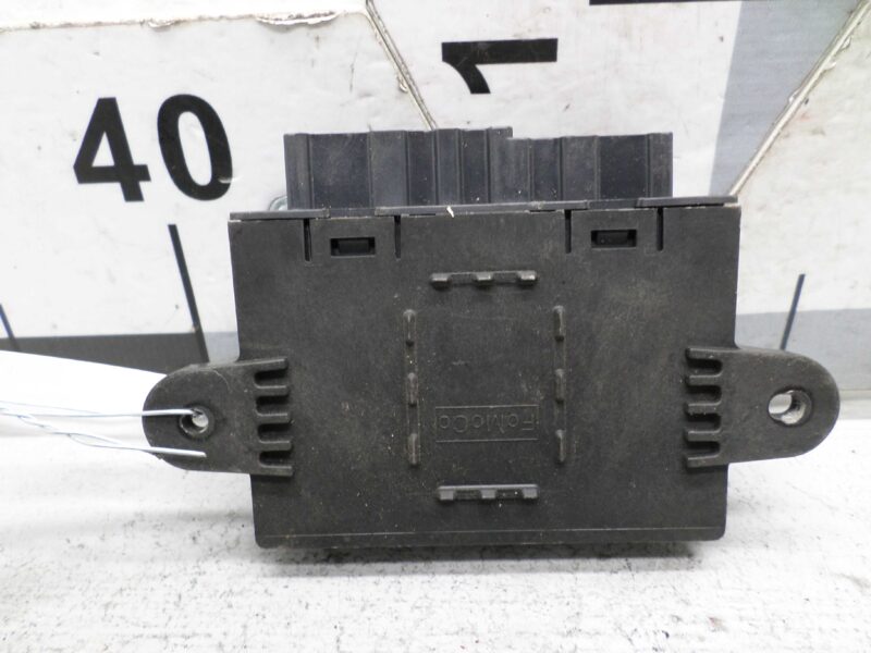 Изображение товара 145979 - 00145979 blok upravleniya perednej levoj dveri Skoda Yeti