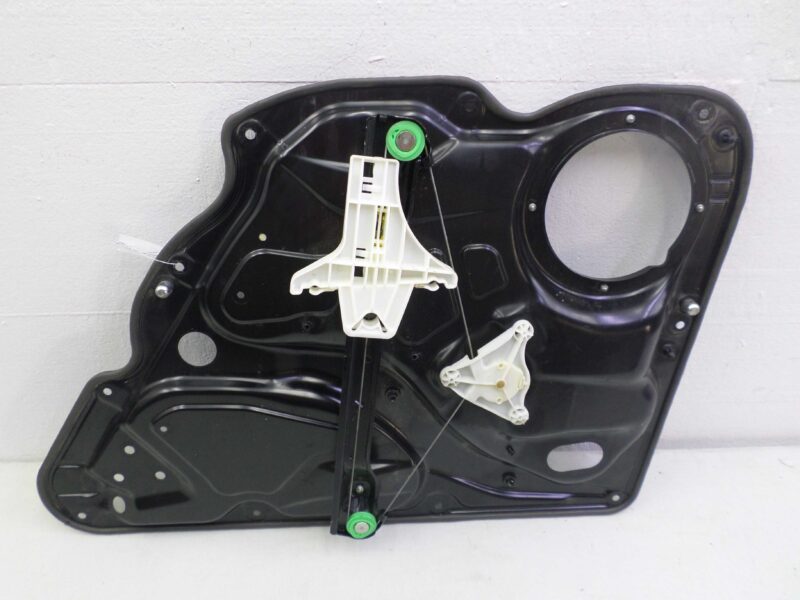 Изображение товара 146031 - 00146031 steklopodemnik zadnij levyj Volvo S40