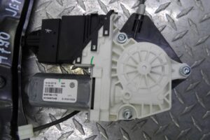 Изображение товара 146093 - 00146093 steklopodemnik zadnij pravyj Volkswagen Sharan 1