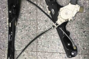 Изображение товара 146127 - 00146127 steklopodemnik perednij pravyj